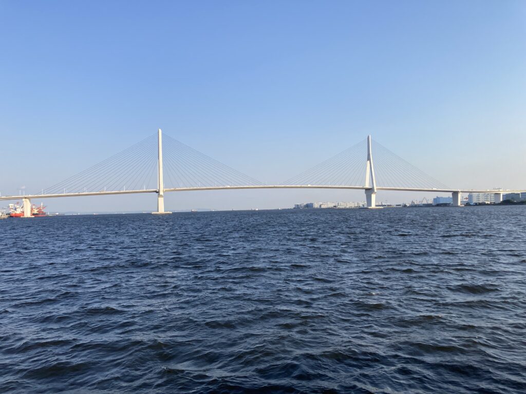 横浜